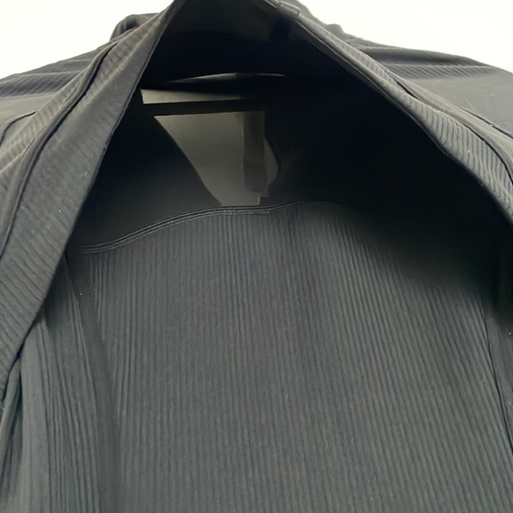 Lululemon sweater - Picture 15 of 16